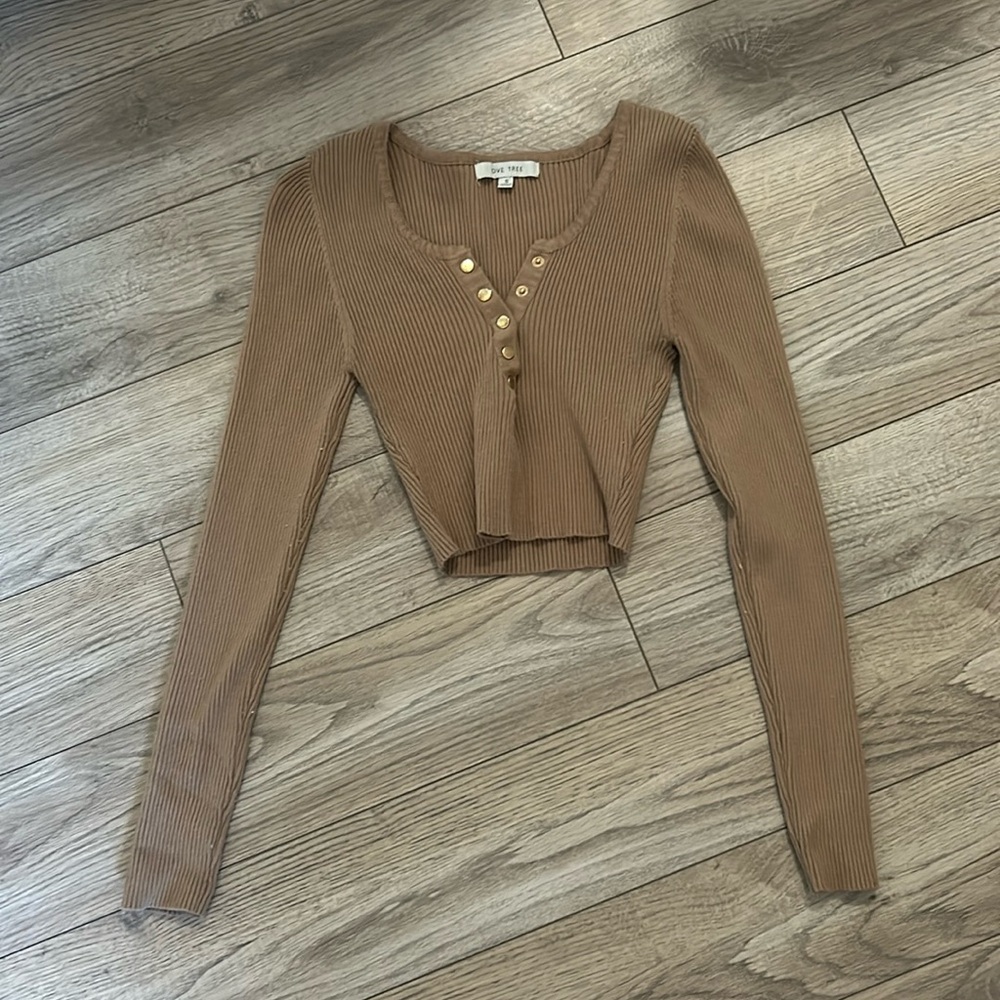 boutique style long sleeve size small